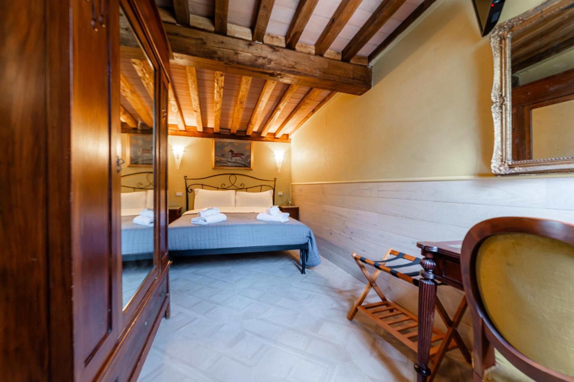 Luxury House In Green Appia Antica Roma