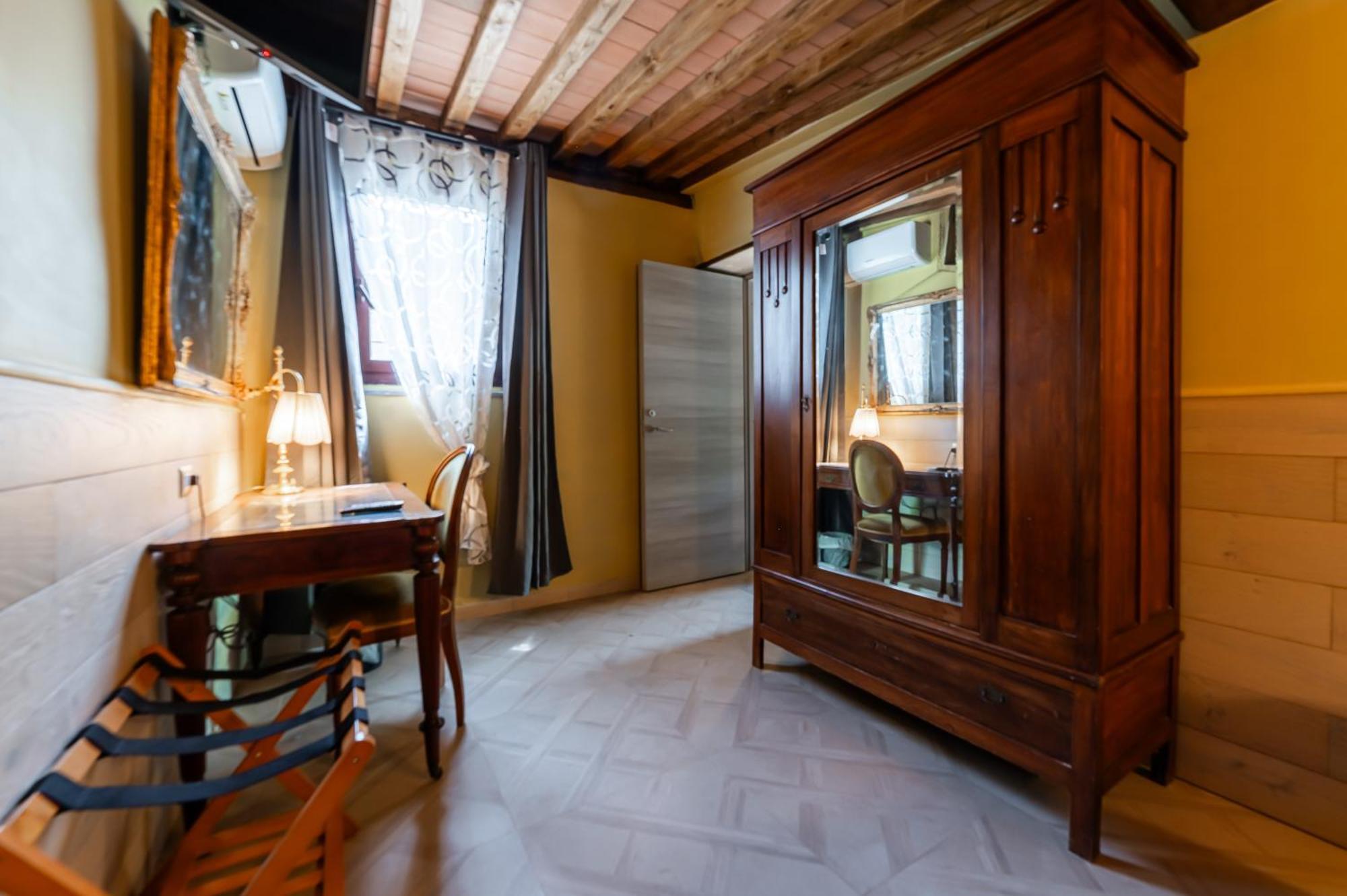 Luxury House In Green Appia Antica * Roma